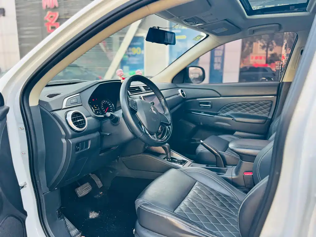 ASX 2.0 L CVT Smart Leading