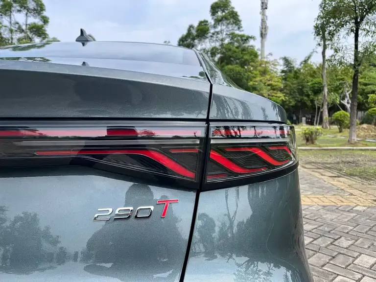 Chery Arrizo 8 PRO 1.6 T DCT Luxury +