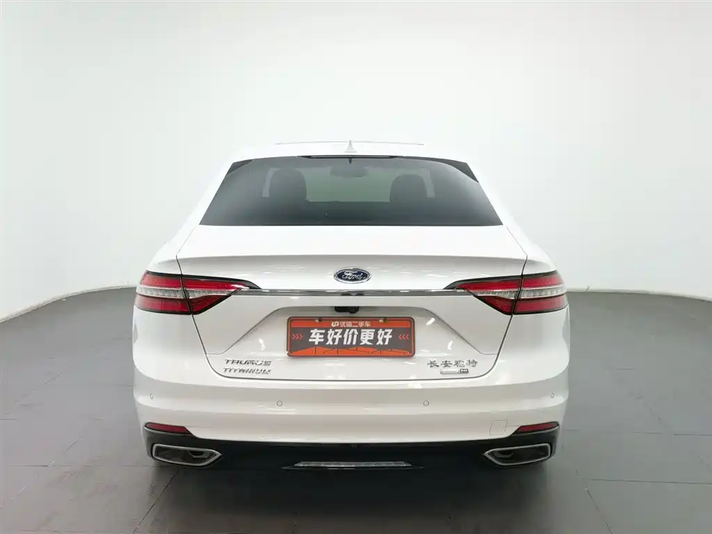 Taurus EcoBoost 245 Premium