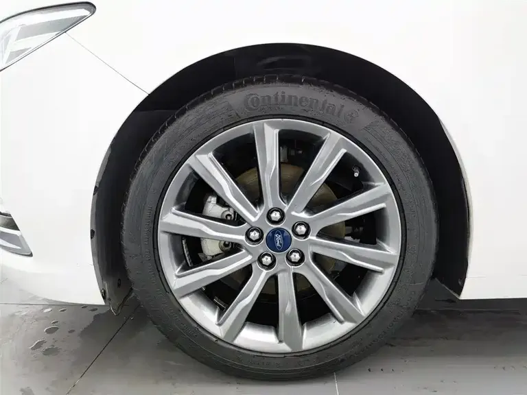 Ford Taurus EcoBoost 245 Premium