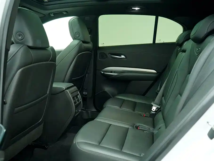 Cadillac XT4 28 T 2 WD Luxury
