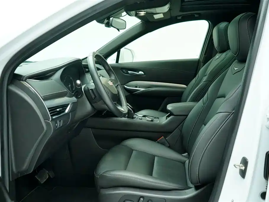Cadillac XT4 28 T 2 WD Luxury