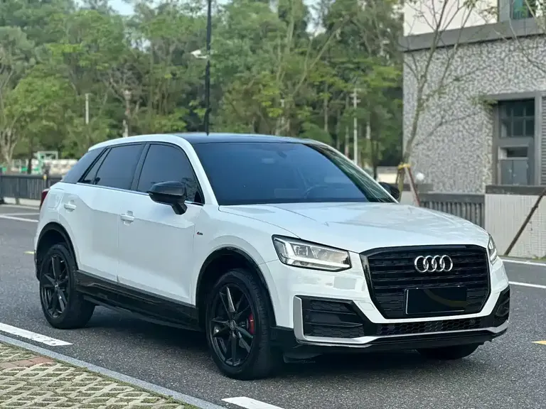 Audi Q2 L 35 TFSI Progressive Dynamic