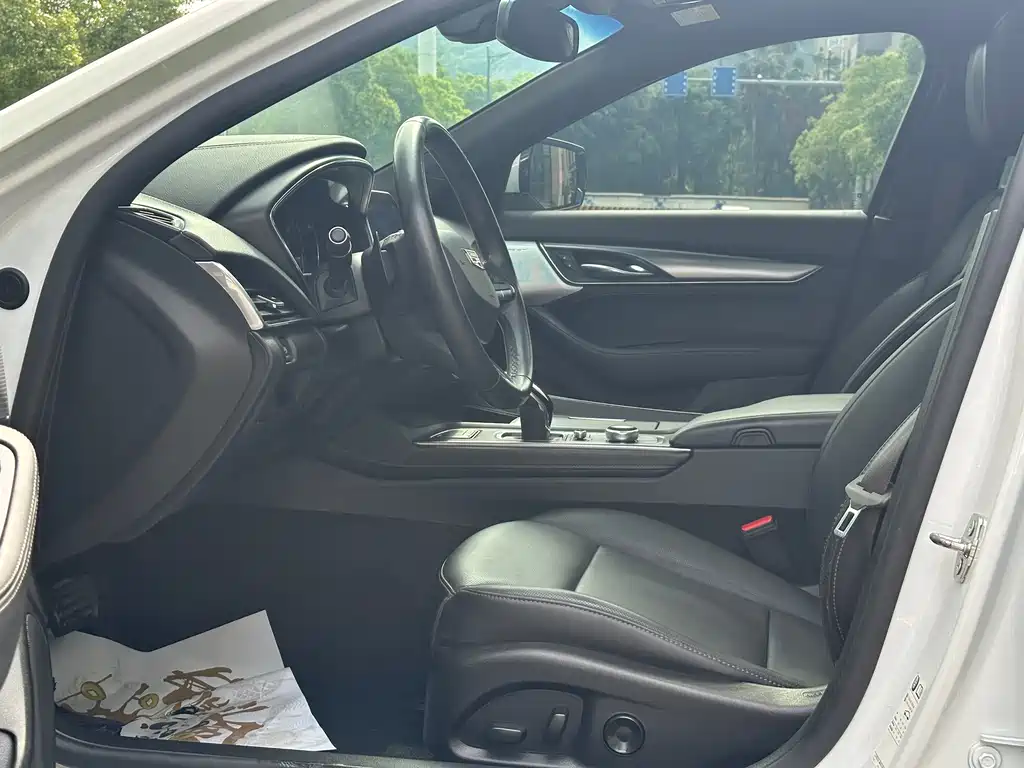 Cadillac CT5 28 T Luxury