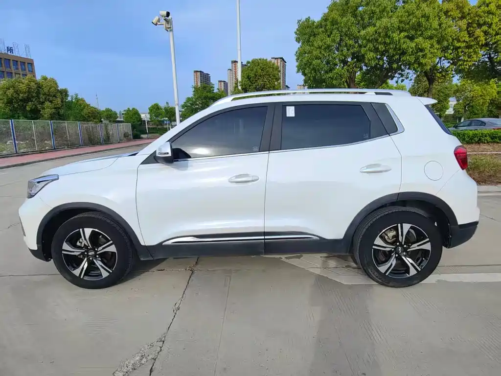 Tiggo 5 x Super Hero 1.5 L CVT Luxury