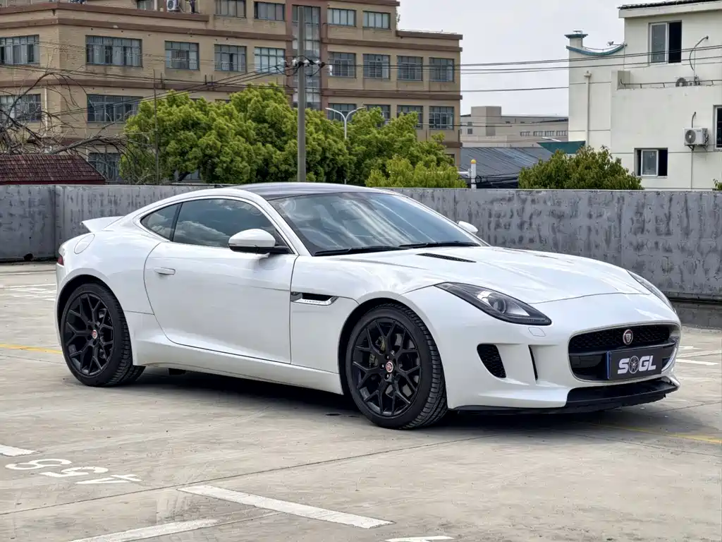 Jaguar F-TYPE 3.0 SC Hardtop