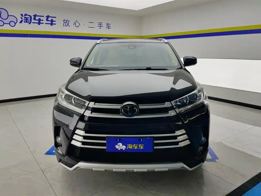 Highlander 2.0 T 4 WD Luxury 7-seat CN-VI