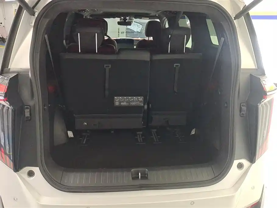 GAC Trumpchi M8 Grandmaster Series 400 T Supreme