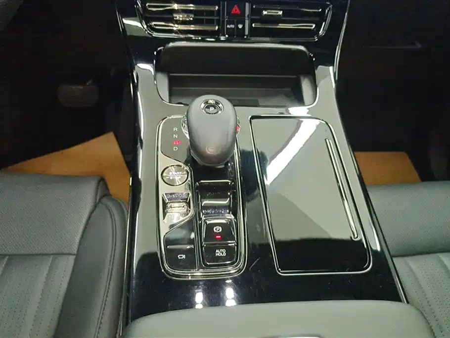 GAC Trumpchi M8 Grandmaster Series 400 T Supreme