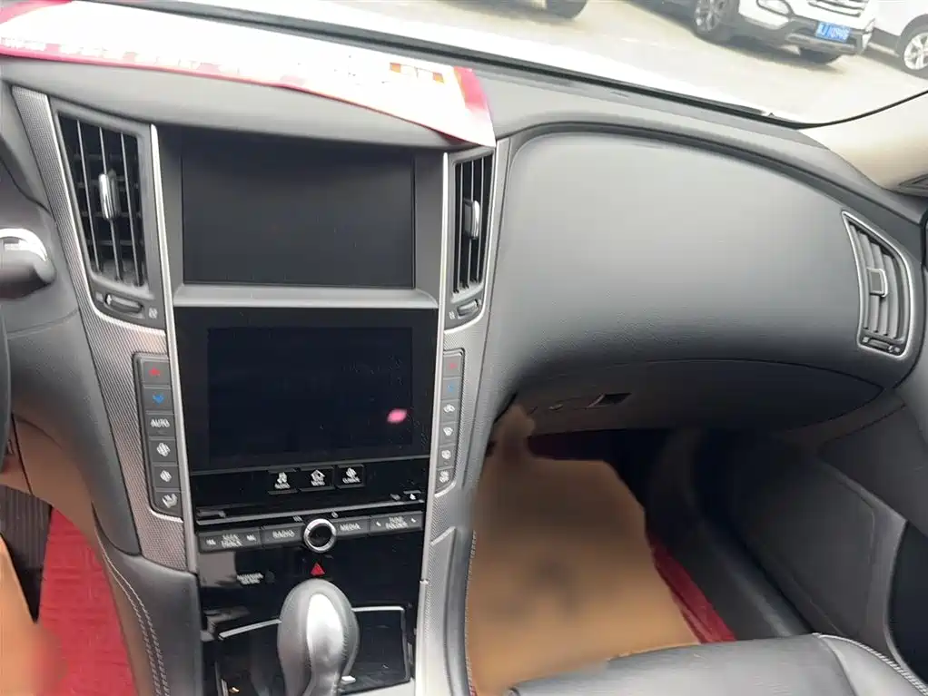 Infiniti Q50 L 2.0 T Joy