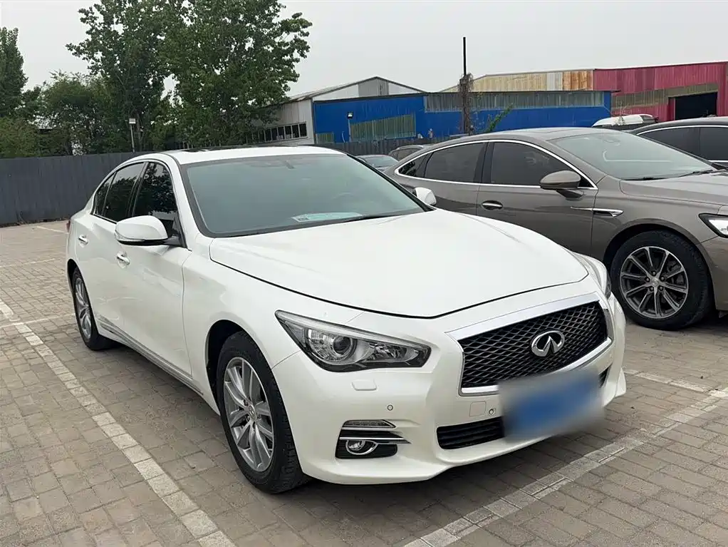 Infiniti Q50 L 2.0 T Joy