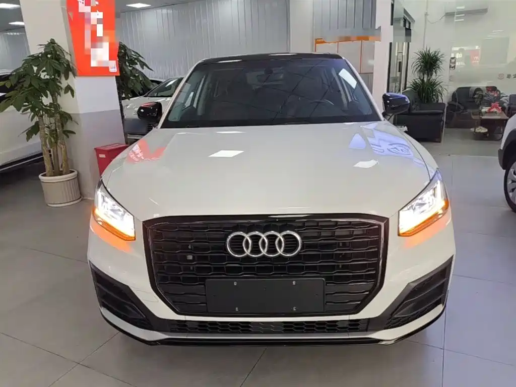 Audi Q2 L 35 TFSI Progressive Dynamic