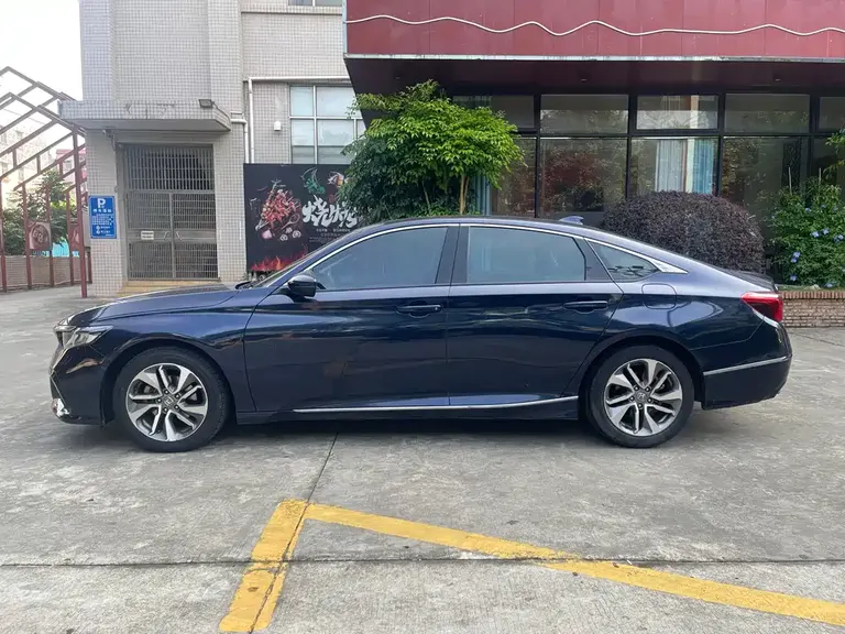 Honda Inspire 260 TURBO Refined CN-VI