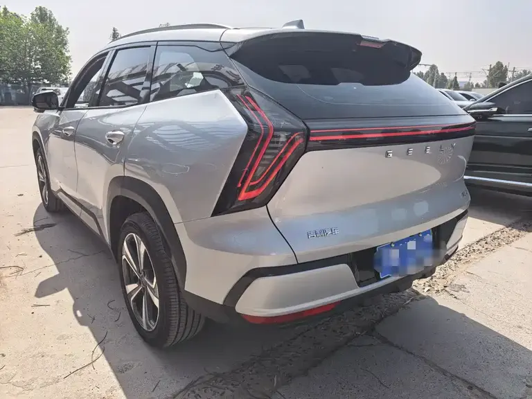 Geely Boyue L 4 th Gen 1.5 TD DCT Mountains Rivers