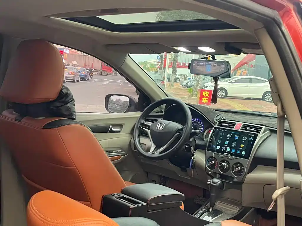 City Classic 1.5 L Auto Elite