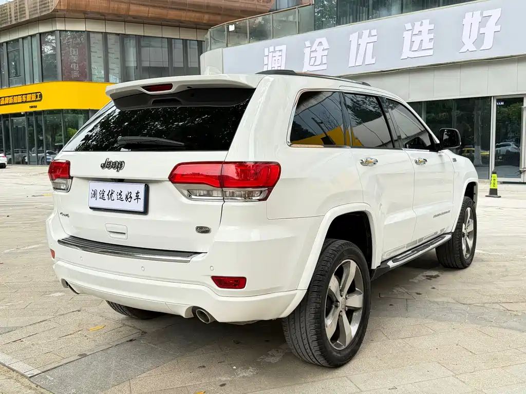 Grand Cherokee (Import) 大切诺基(进口) 2016款 3.6 L 豪华导航版