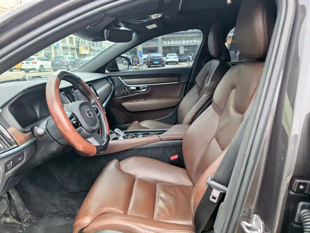 Volvo S90 B5 Smart Vision Luxury