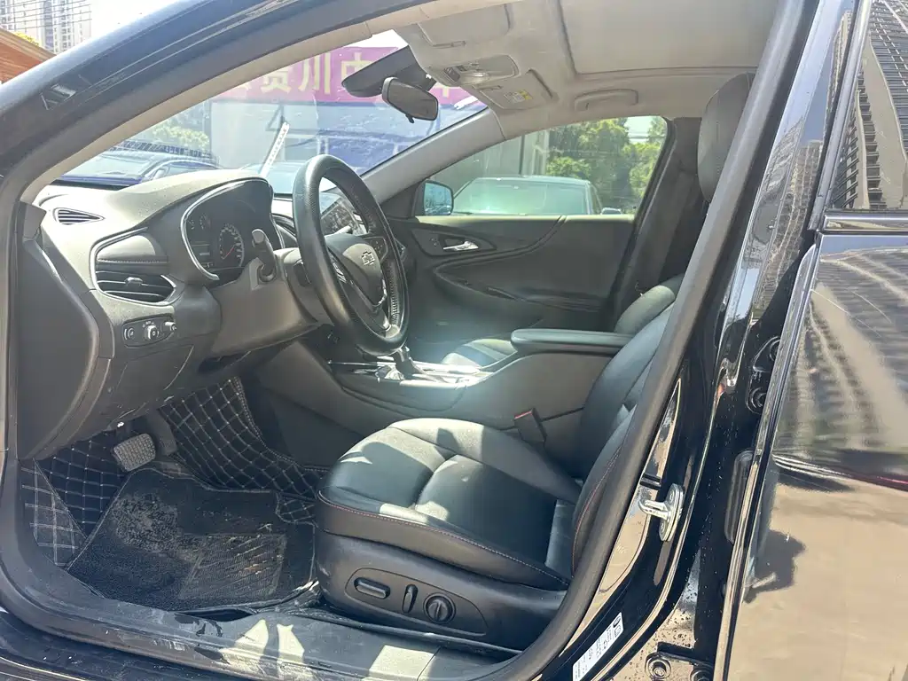 Malibu XL Redline 550 T Auto Sharp Connect