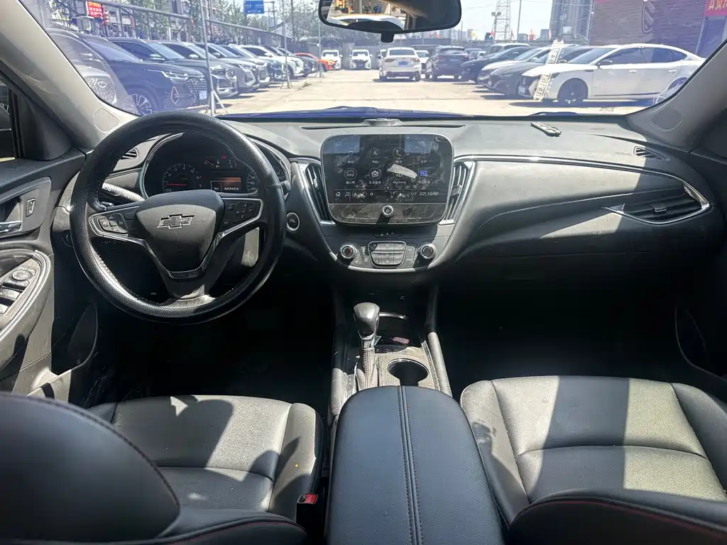Malibu XL Redline 550 T Auto Sharp Connect