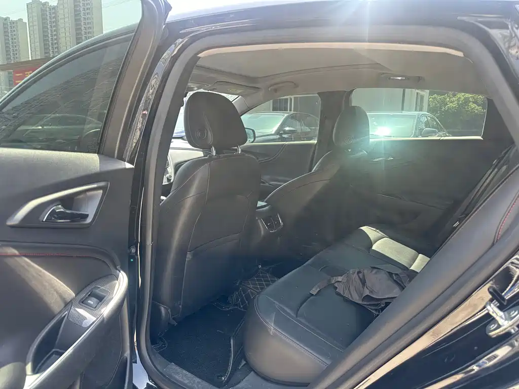 Malibu XL Redline 550 T Auto Sharp Connect