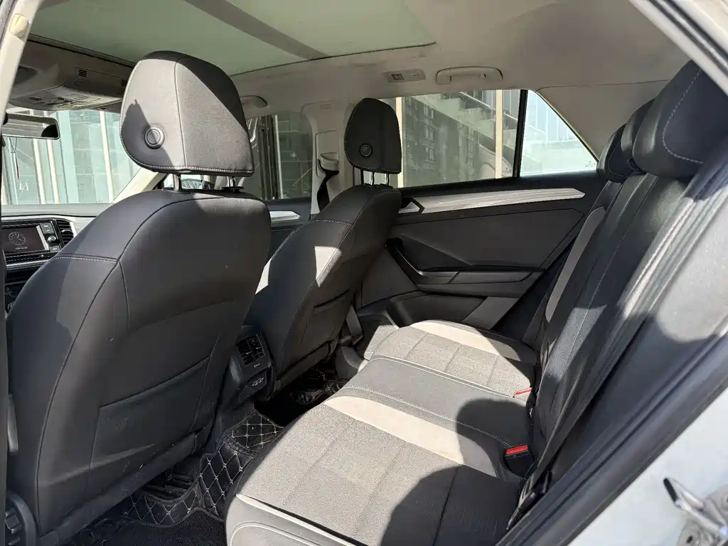 T-ROC 230 TSI DSG 2 WD Progressive