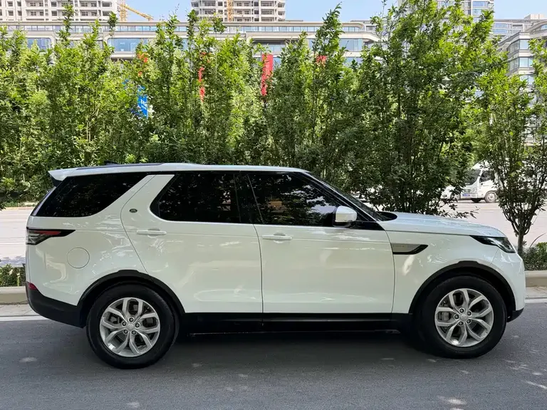 Land Rover Discovery 3.0 SC V6 SE