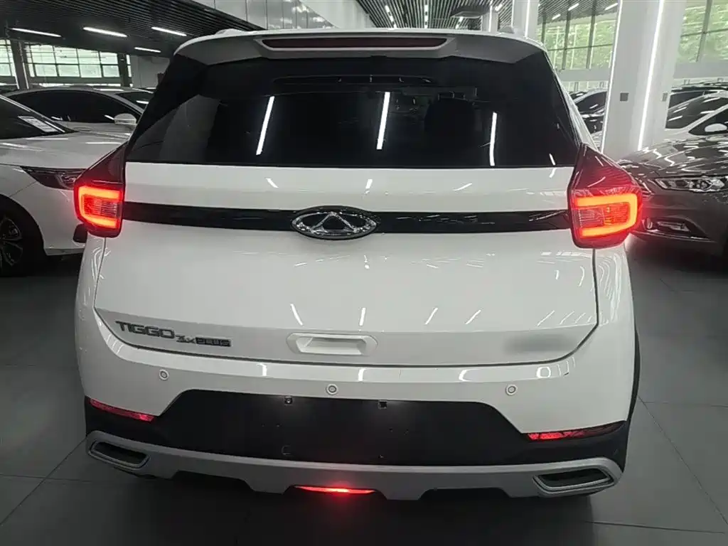 Tiggo 3 x 瑞虎3 x 2021款 PLUS 1.5 L CVT痛快红枣版II型