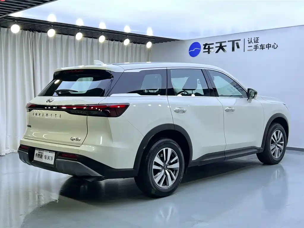 Infiniti QX60 英菲尼迪QX60 2022款 2.0 T 舒享版