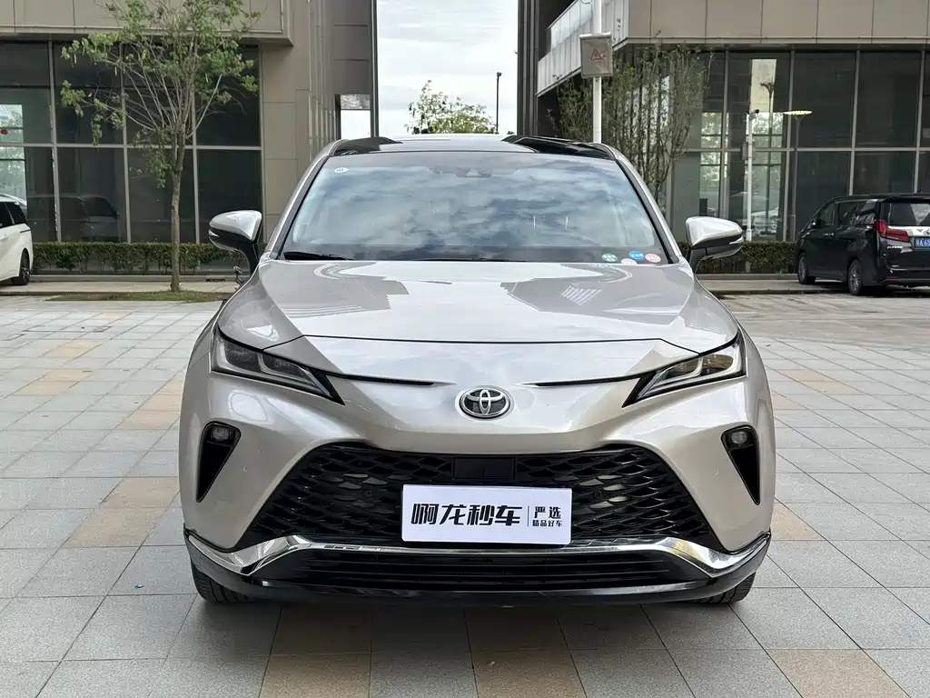 Venza 2.0 L CVT 2 WD Distinguished