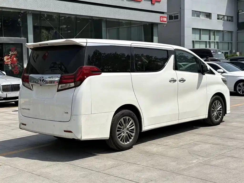 Alphard 3.5 L Luxury