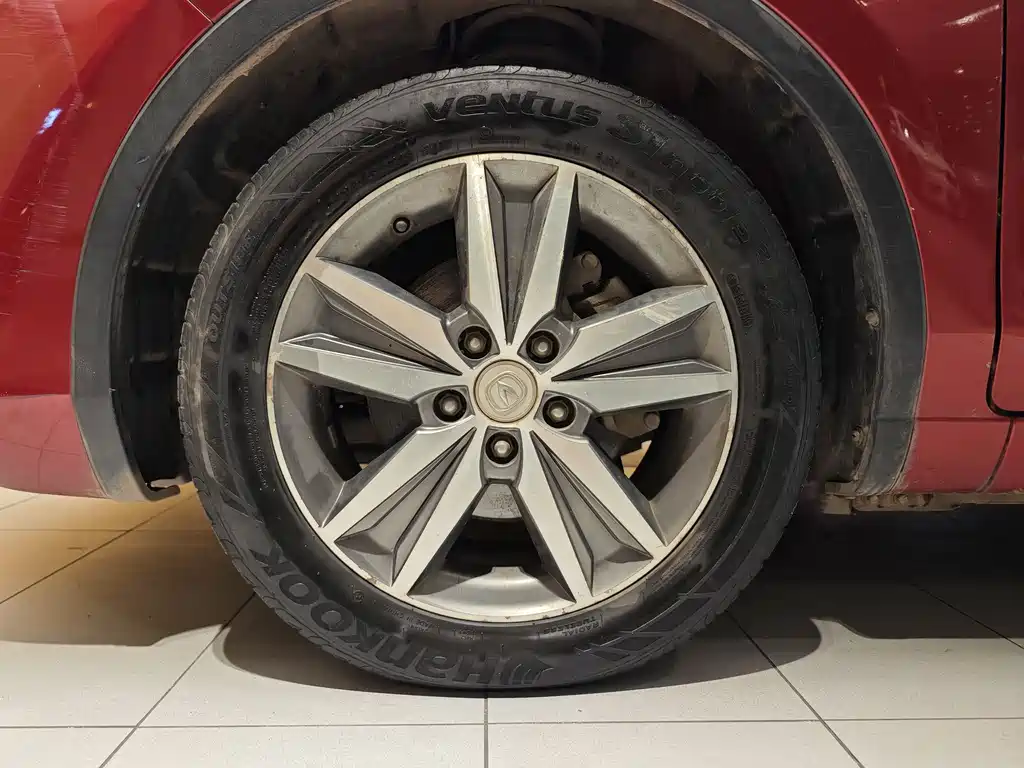 Eado XT 1.6 L Manual Handsome Cool CN-V