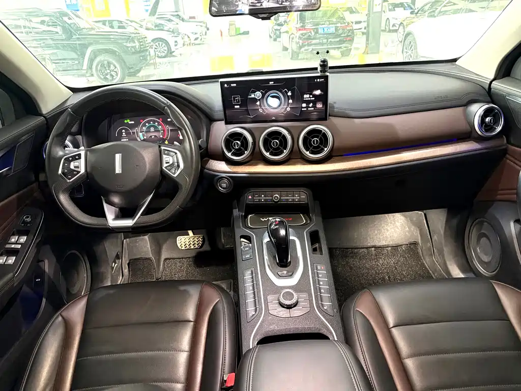 WEY VV5 1.5 T 2 WD Smart Pioneer