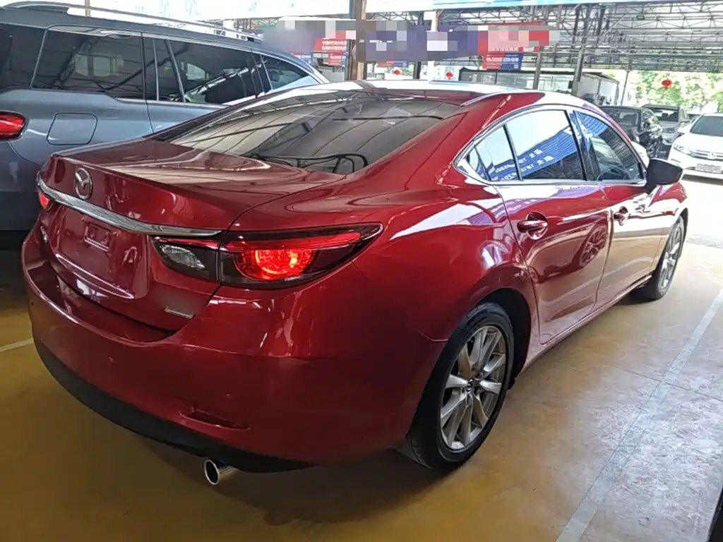 Atenza 2.0 L Blue Sky Luxury