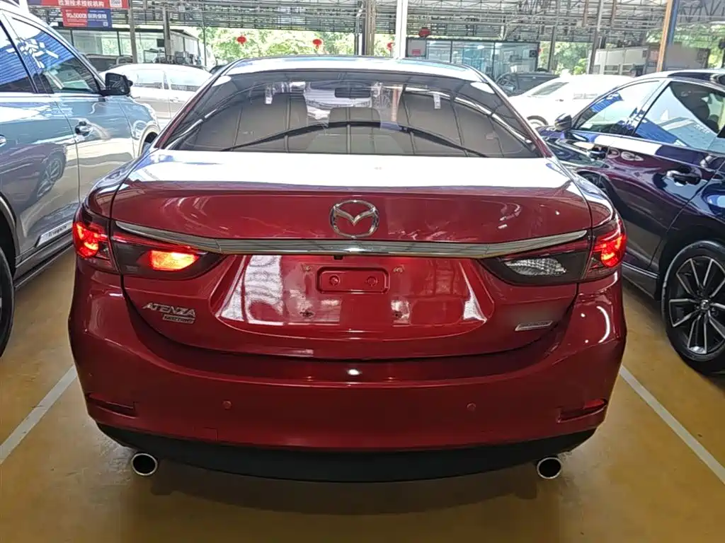 Atenza 2.0 L Blue Sky Luxury