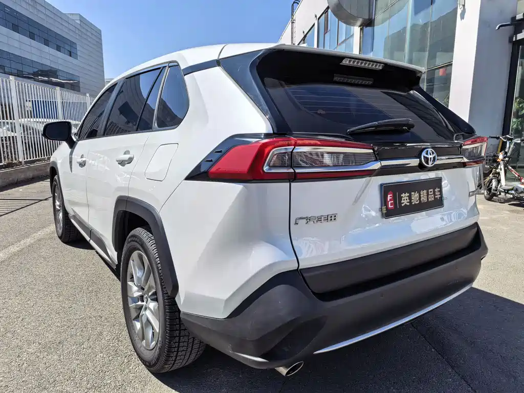 Wildlander 2.0 L CVT 2 WD Urban