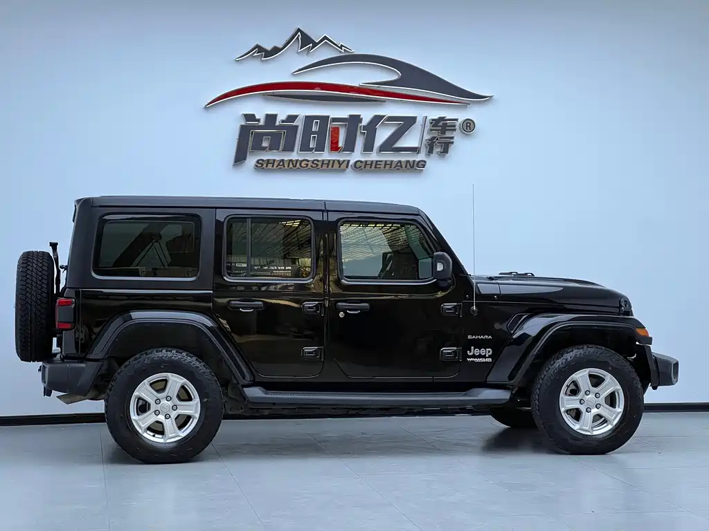 Wrangler 2.0 T Sahara 4-door CN-V