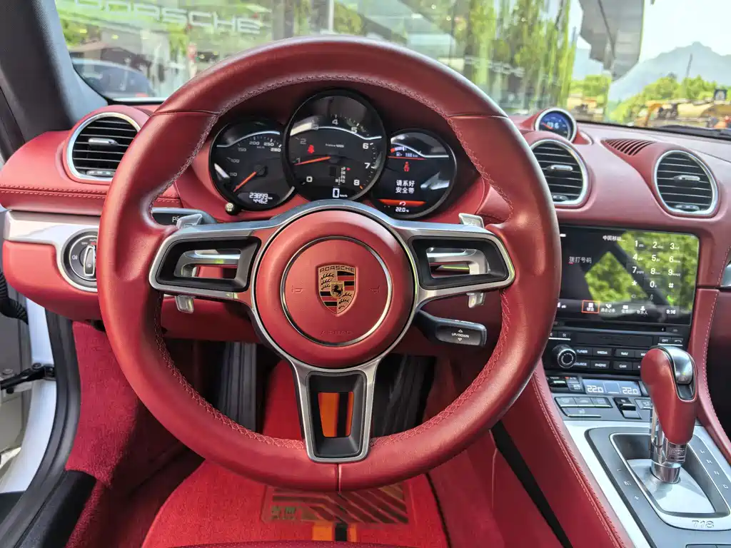 Porsche 718 Cayman 2.0 T