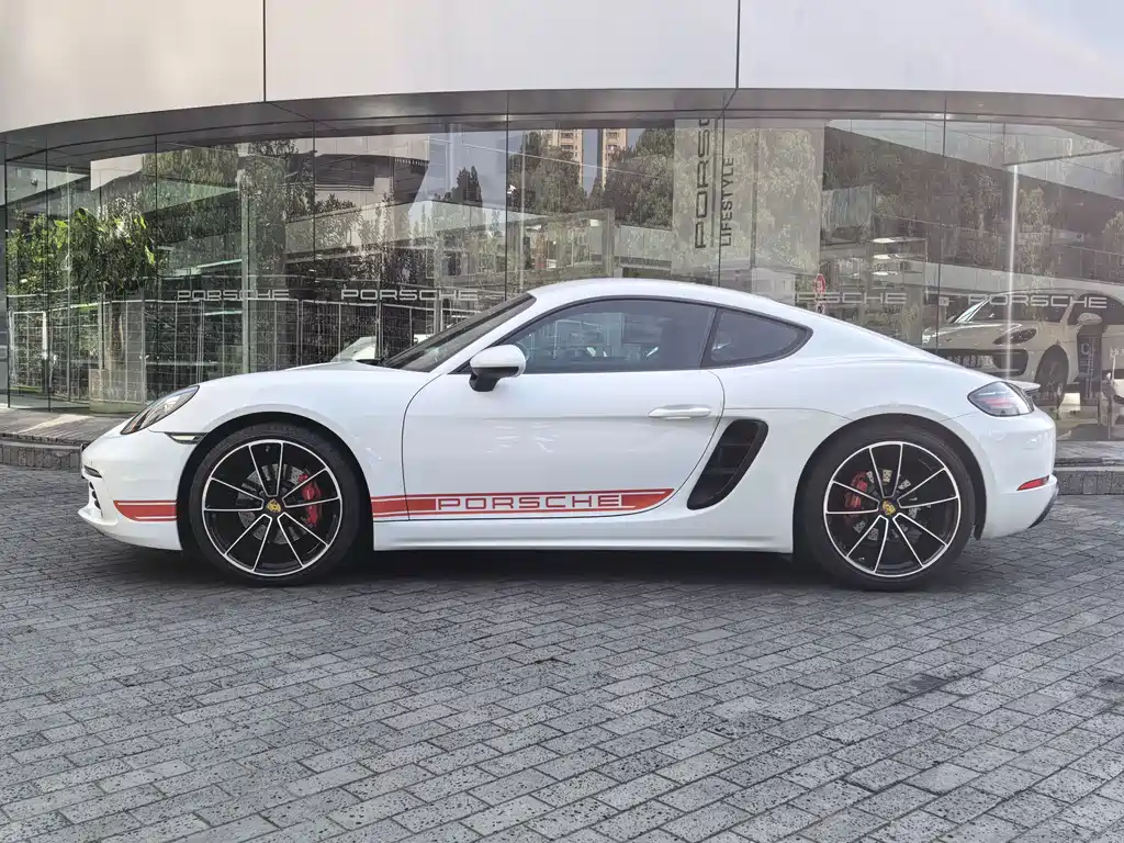 Porsche 718 Cayman 2.0 T