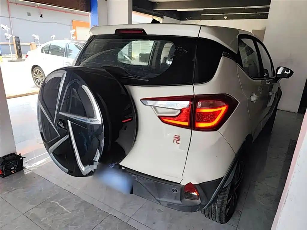 Yuan 1.5 L Auto Luxury