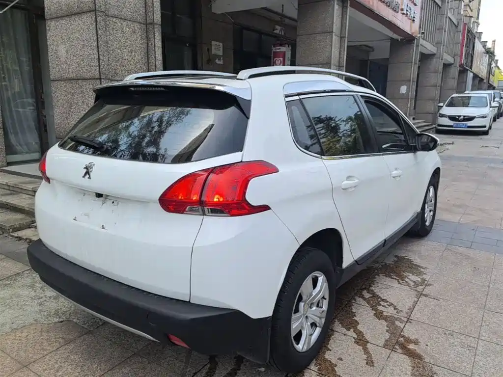 Peugeot 2008 2015 1.6 L Auto