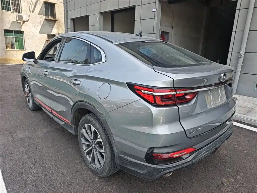 Changan CS85 Coupe 1.5 T DCT Luxury