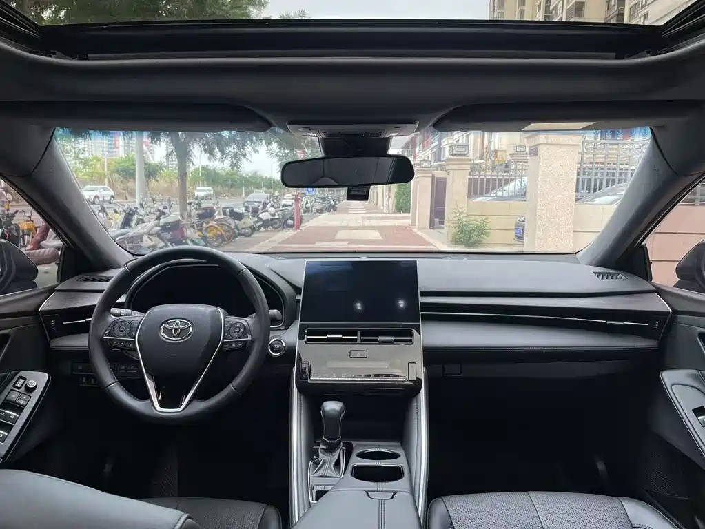 Avalon 2.0 L Luxury