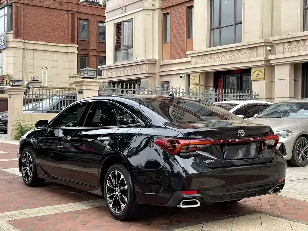 Avalon 2.0 L Luxury
