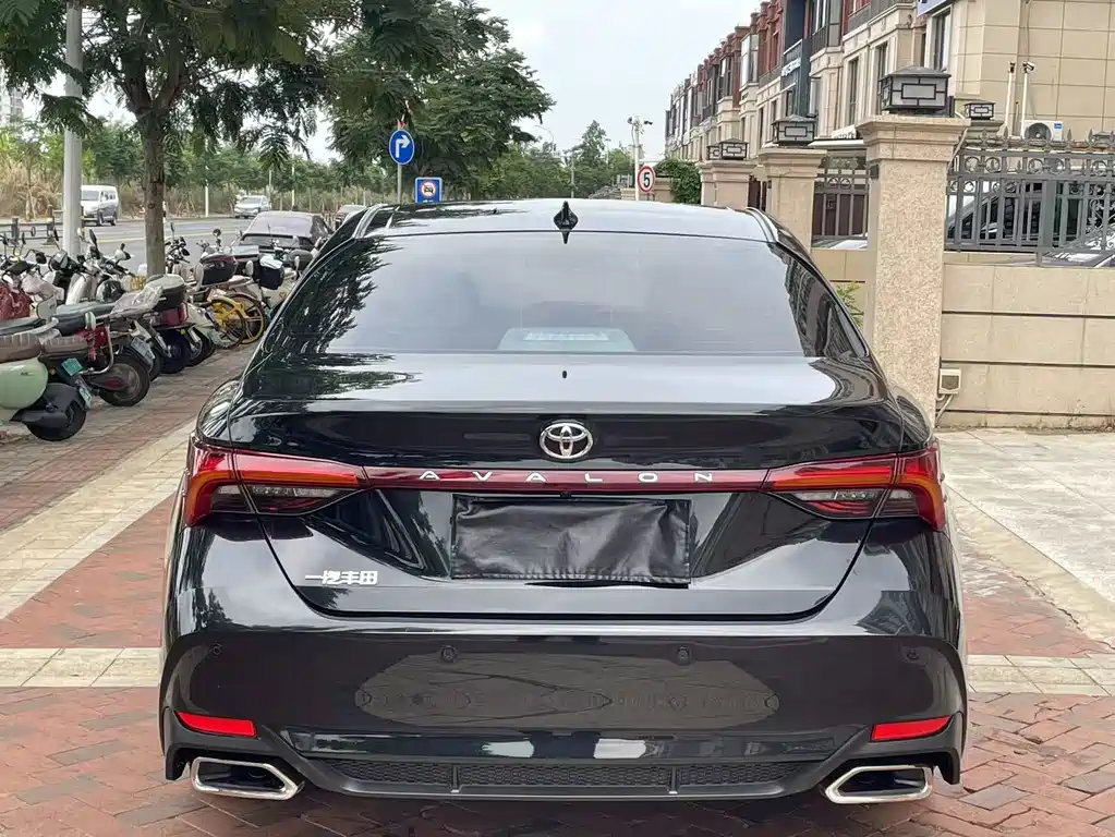 Avalon 2.0 L Luxury