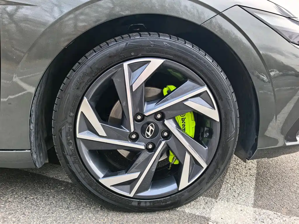 Elantra 1.5 L CVT LUX Distinguished