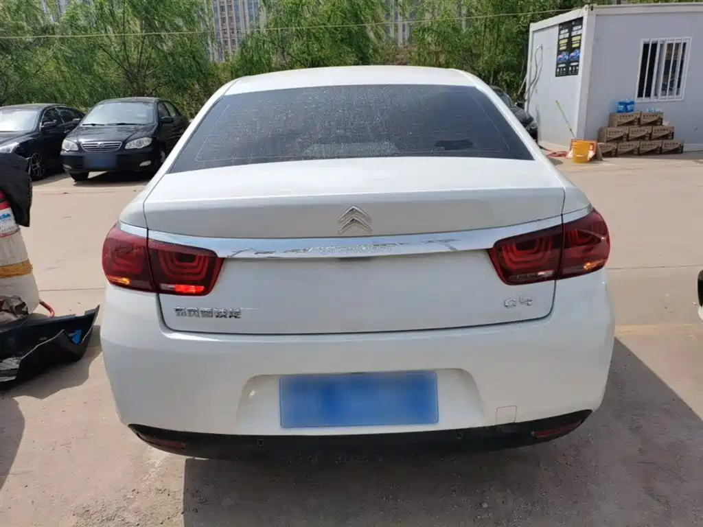 C4 Sega 1.6 L Auto Luxury
