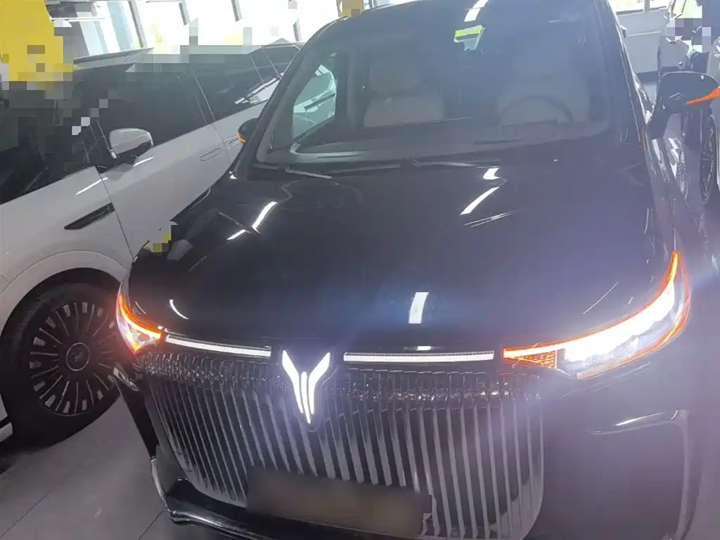 Voyah Dreamer PHEV 4 WD Flagship Kunpeng