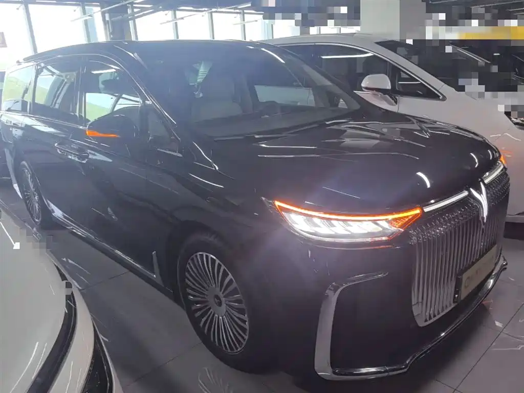 Voyah Dreamer PHEV 4 WD Flagship Kunpeng