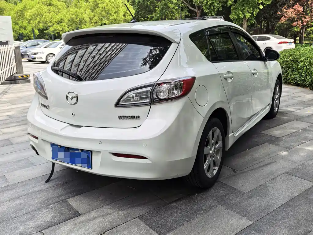 Mazda 3 Star Hatchback 2.0 L Auto Luxury