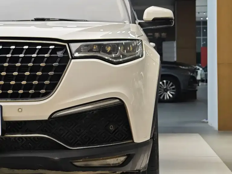 Zotye T700 1.8 T DCT Premium